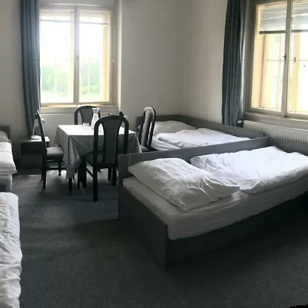 Travellers House