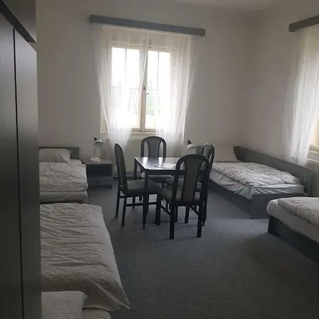 Travellers House Bed & Breakfast Poděbrady