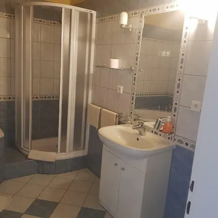 Bed & Breakfast Travellers House